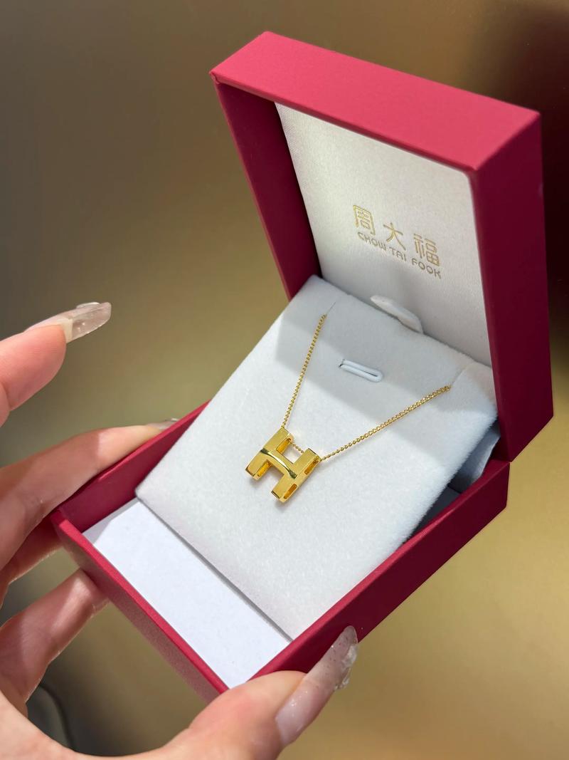 定制珠宝:打造专属爱情的永恒印记